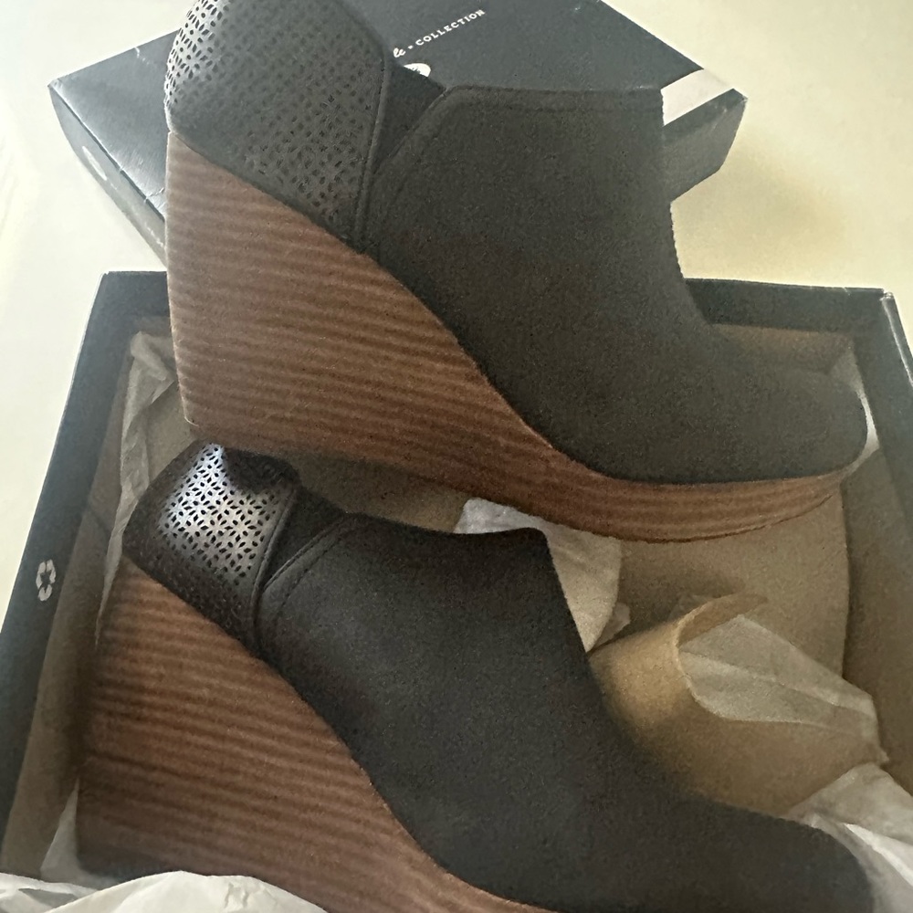 NEW Dr Scholl’s Slip On Booties